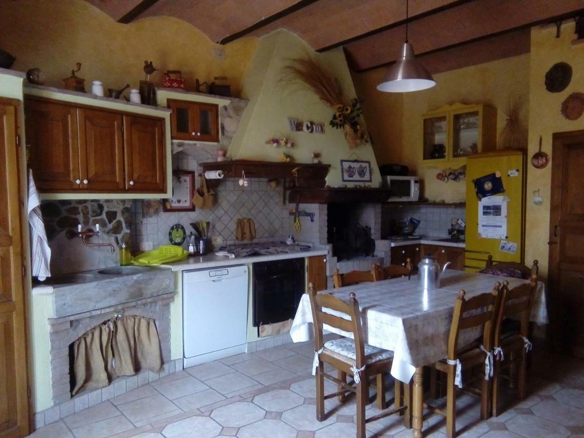 Carlo'S Country House Кастеллина-Мариттима Экстерьер фото